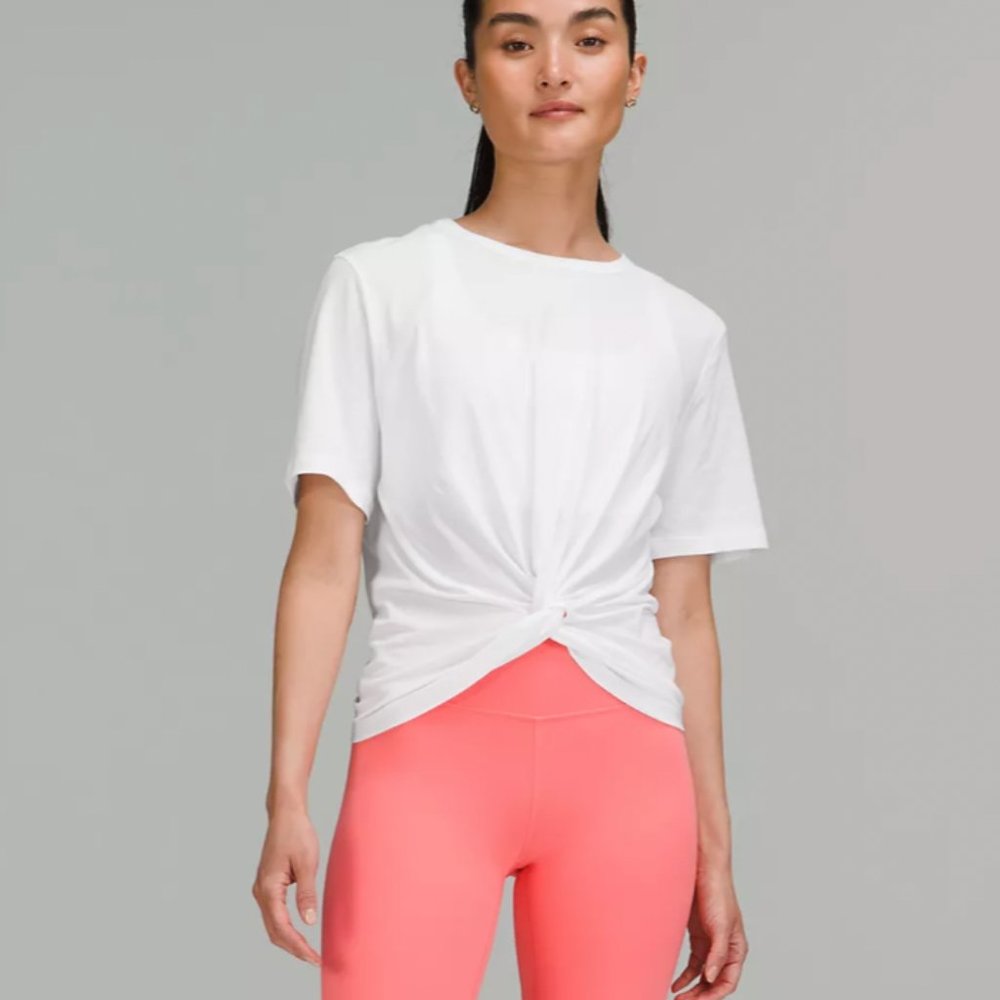 Lululemon Crescent T-Shirt
